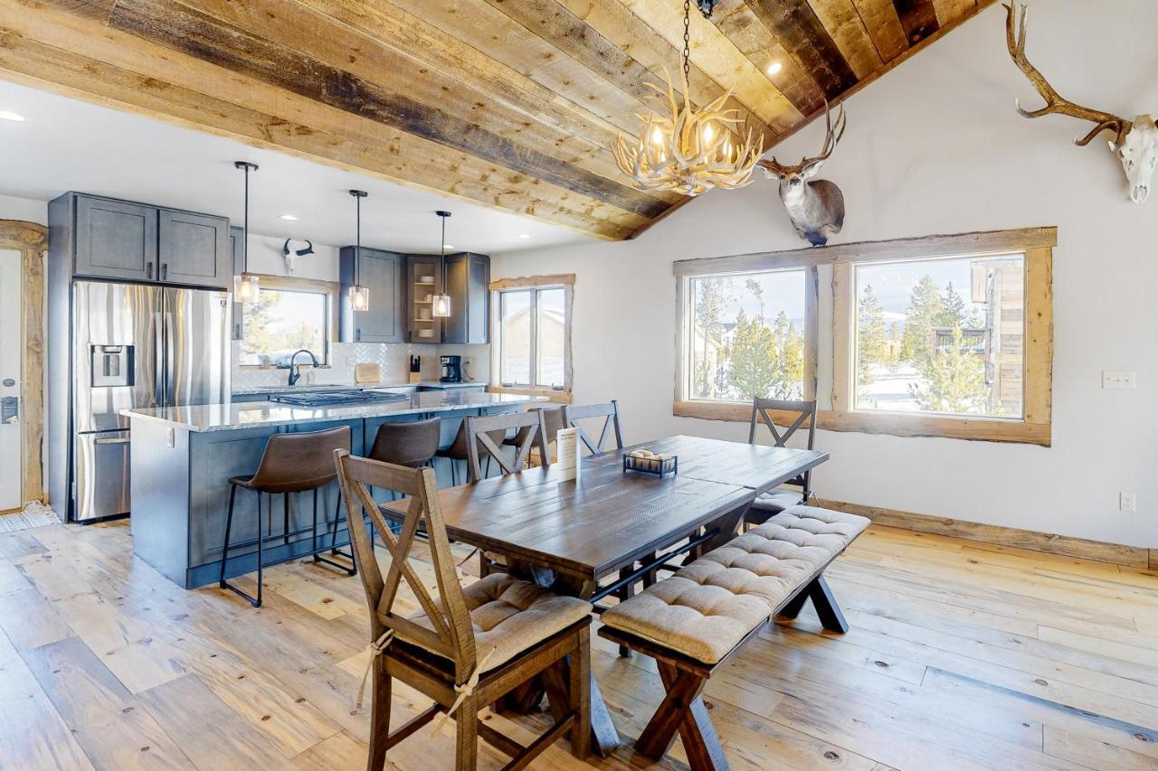 גרנד לייק Cabin Getaway & Stonewood Lodge חדר תמונה